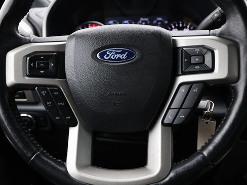 Used 2022 Ford F350 Lariat w/ Lariat Value Package image 18