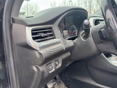 Used 2018 GMC Acadia SLE image 24