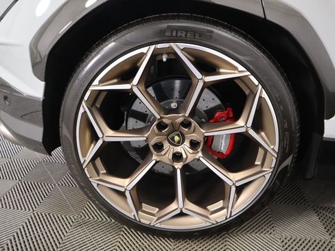Used 2023 Lamborghini Urus Performante image 33