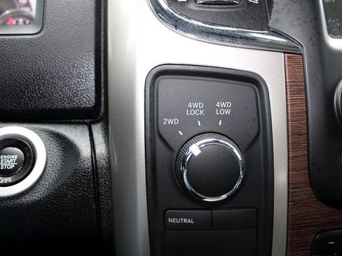 Used 2016 RAM 2500 Laramie image 19