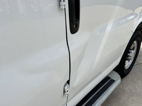 Used 2023 Chevrolet Express 2500 w/ Driver Convenience Package image 15