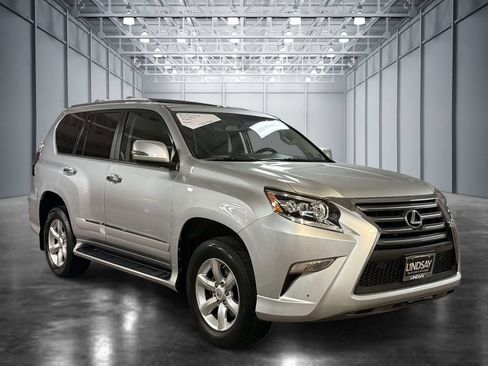 Used 2018 Lexus GX 460 w/ Navigation Package AWD/4WD image 9