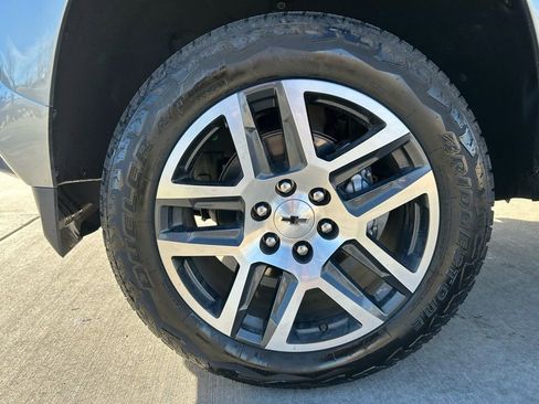 Used 2024 Chevrolet Colorado Z71 w/ Z71 Convenience Package 2 image 32