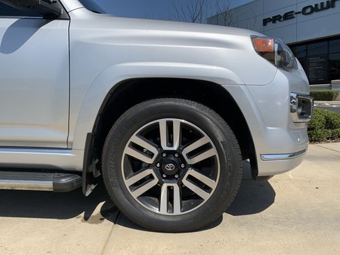 Used 2022 Toyota 4Runner Limited image 13