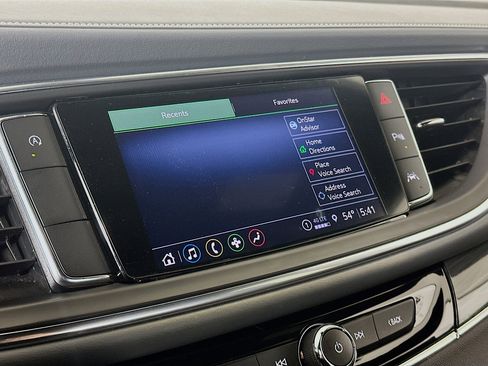 Used 2023 Buick Enclave Essence image 22