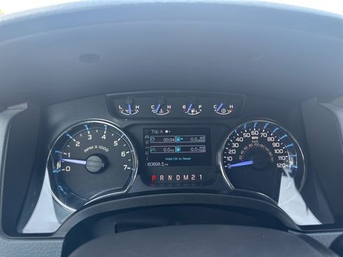 Used 2011 Ford F150 XLT w/ XLT Chrome Pkg image 6