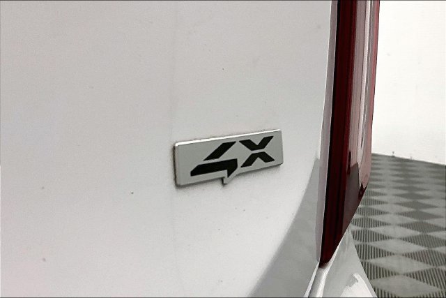 Used 2025 Kia Telluride S AWD/4WD image 9