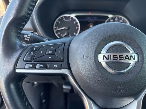 Used 2022 Nissan Sentra SV w/ Lighting Package image 38