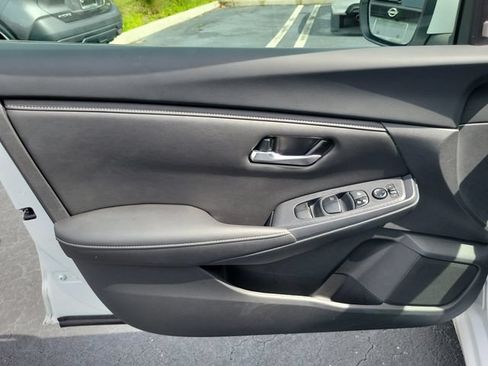 Used 2023 Nissan Sentra SV FWD image 15
