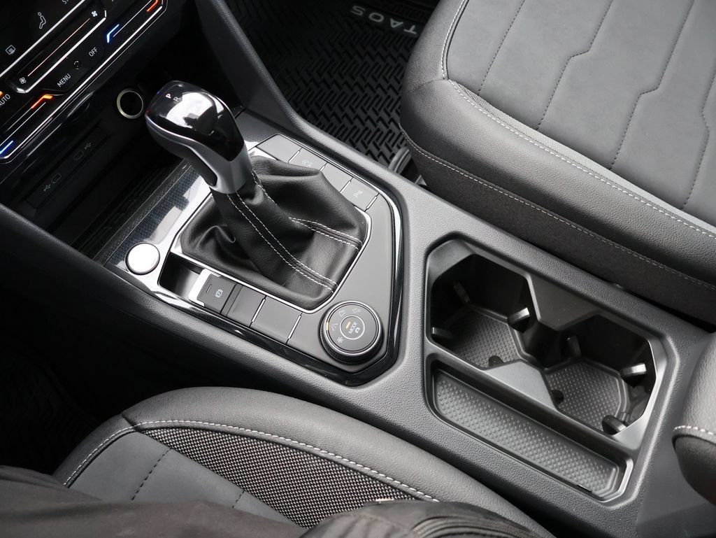 New 2026 Volkswagen Taos SE AWD/4WD image 16