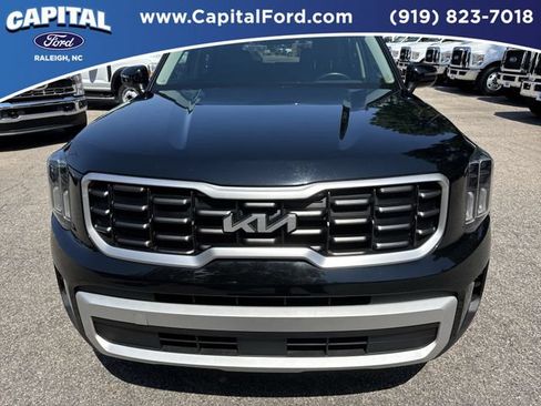 Used 2025 Kia Telluride S AWD/4WD image 10