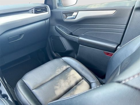 Used 2022 Ford Escape SEL image 22