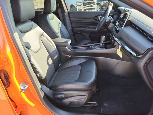 New 2026 Jeep Compass Latitude AWD/4WD image 22