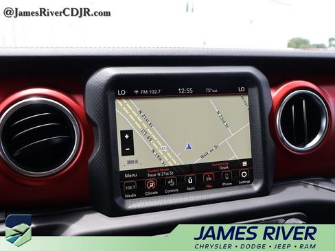 Used 2023 Jeep Wrangler Unlimited Rubicon w/ Cold Weather Group AWD/4WD image 32