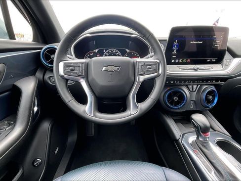 Used 2025 Chevrolet Blazer RS w/ Driver Confidence II Package AWD/4WD image 5