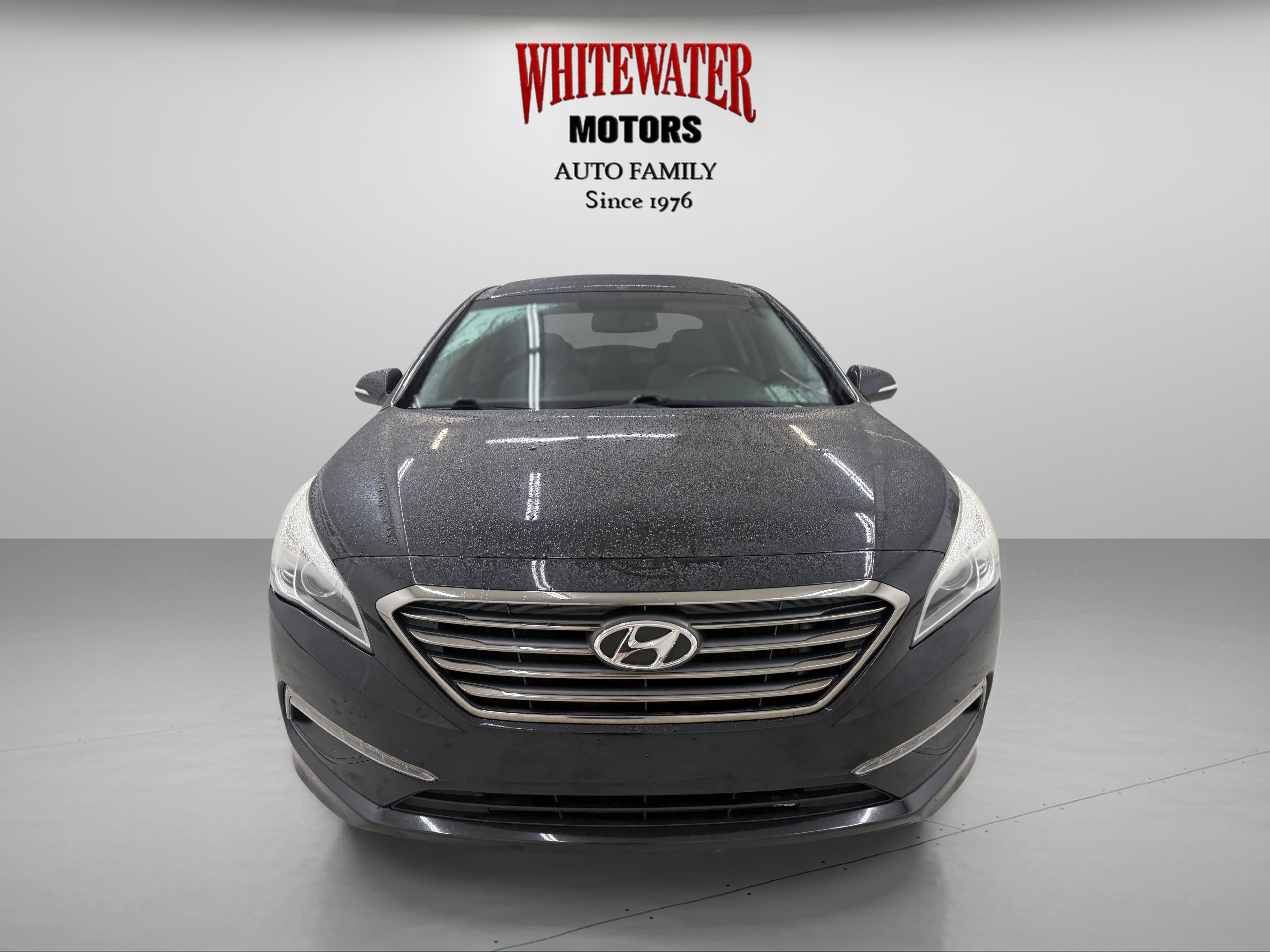 Used 2015 Hyundai Sonata Limited w/ Option Group 05 FWD image 6
