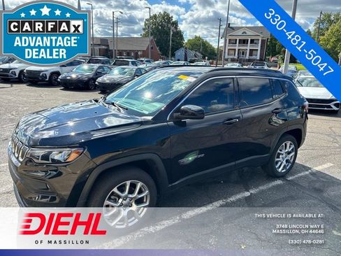 Used 2022 Jeep Compass Latitude w/ Sun and Sound Group AWD/4WD image 1