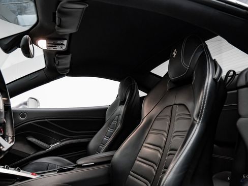 Used 2016 Ferrari California T image 44