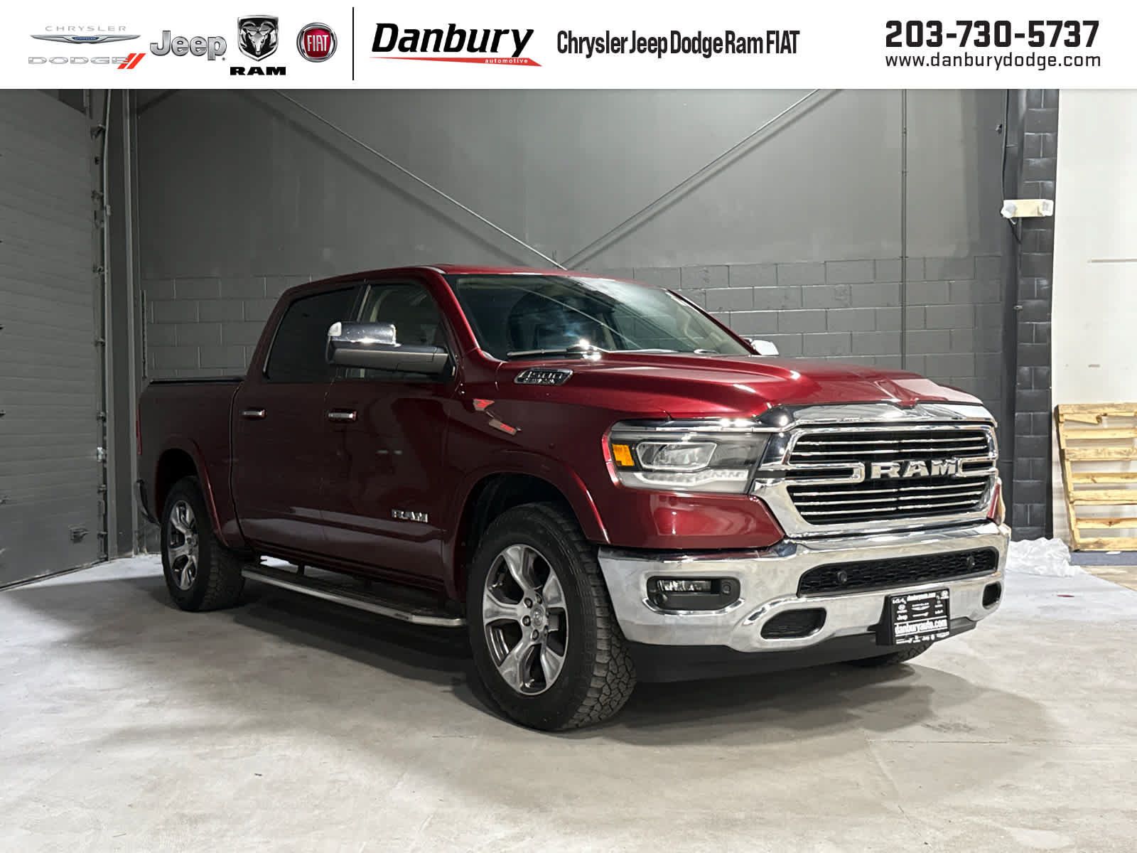 Used 2019 RAM 1500 Laramie AWD/4WD image 1