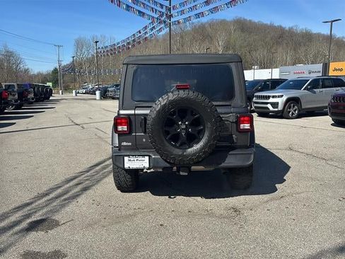 Used 2022 Jeep Wrangler Unlimited Sport AWD/4WD image 6