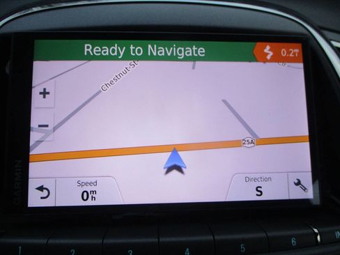 Used 2011 Buick LaCrosse CXL image 11