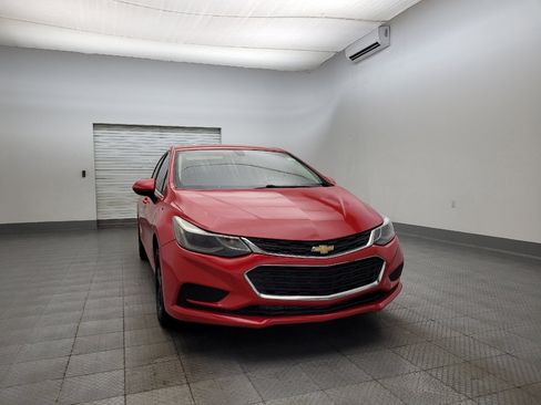 Used 2017 Chevrolet Cruze LT image 14