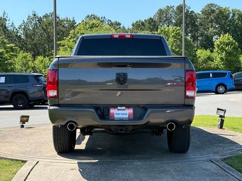 Used 2017 RAM 1500 Express w/ Express Value Package RWD image 6