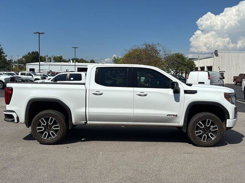 Used 2020 GMC Sierra 1500 AT4 w/ AT4 Premium Package AWD/4WD image 2