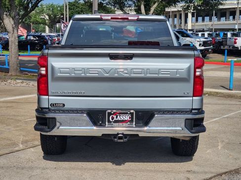 Used 2025 Chevrolet Silverado 1500 LT AWD/4WD image 6