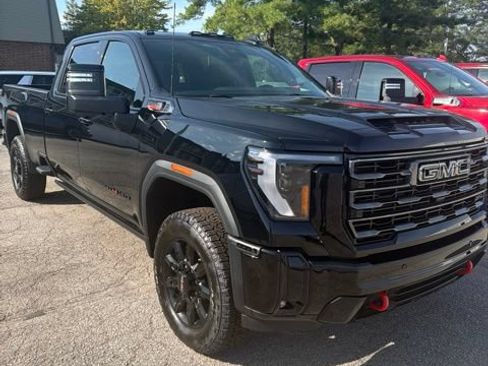 New 2026 GMC Sierra 3500 AT4 w/ AT4 Premium Plus Package AWD/4WD image 3