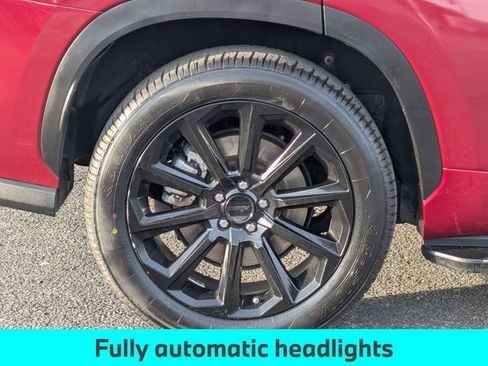 Used 2022 Toyota Highlander XLE image 13