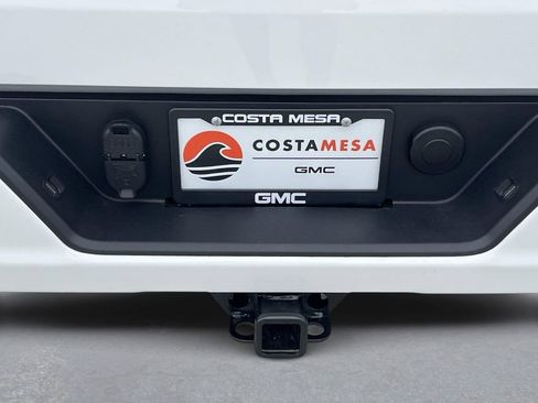New 2026 GMC Sierra 1500 Elevation w/ LPO, Elevation Black Package AWD/4WD image 27