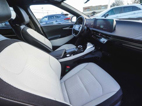 Used 2023 Kia EV6 GT-Line w/ GT-Line White Seat Package image 42