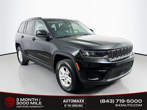 Used 2023 Jeep Grand Cherokee Laredo w/ Luxury Tech Group I RWD image 1