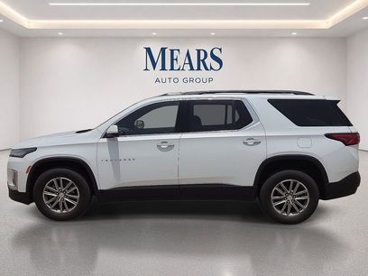 Used 2023 Chevrolet Traverse LT