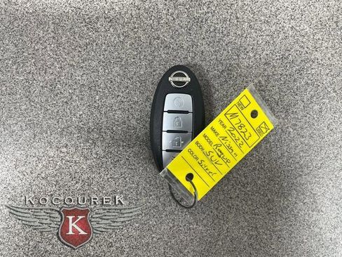 Used 2022 Nissan Rogue SV image 25