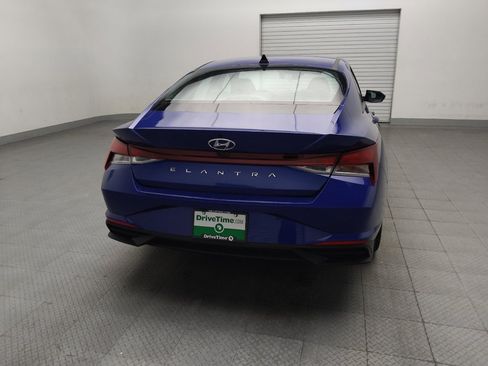 Used 2021 Hyundai Elantra SEL FWD image 7