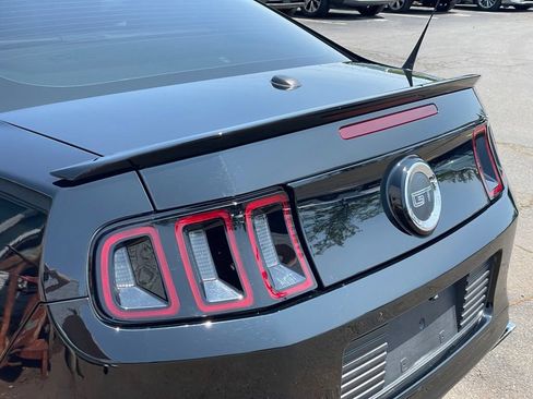 Used 2014 Ford Mustang GT Premium w/ Comfort Package RWD image 25