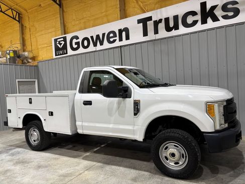 Used 2017 Ford F350 XL image 3