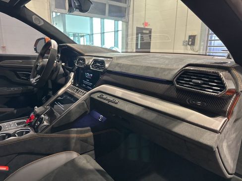 Used 2023 Lamborghini Urus Performante image 69