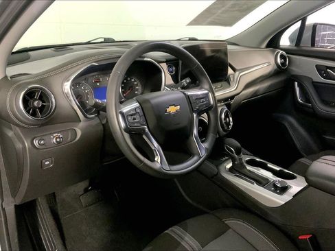 Used 2025 Chevrolet Blazer LT w/ Convenience Package AWD/4WD image 14