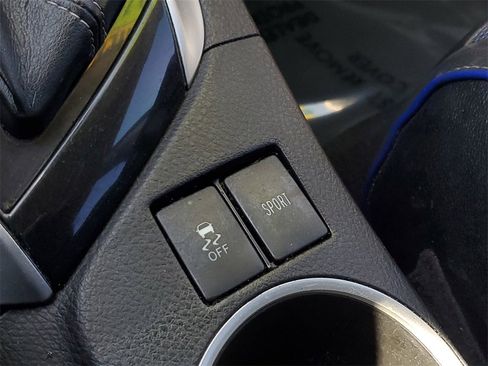 Used 2019 Toyota Corolla SE image 29