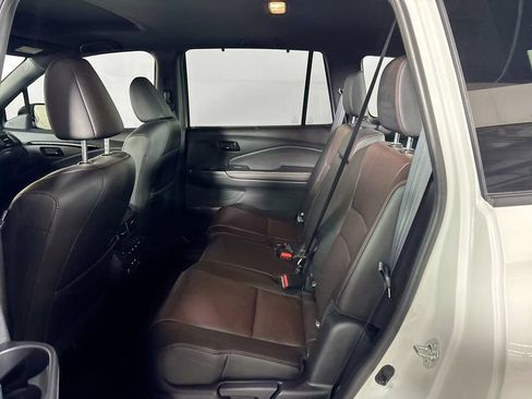 Used 2025 Honda Passport Black Edition image 21