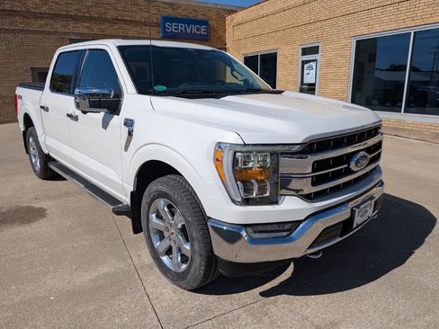 Used 2022 Ford F150 Lariat image 4