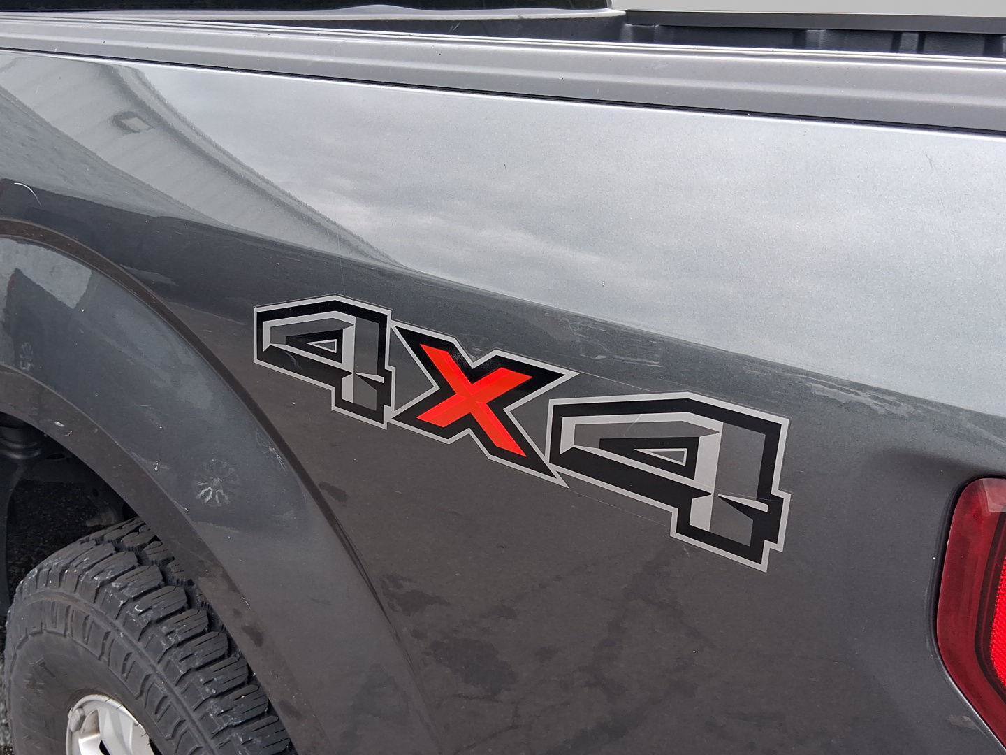 Used 2019 Ford F150 XLT w/ Equipment Group 301A Mid AWD/4WD image 9