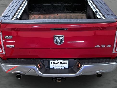 Used 2017 RAM 1500 Laramie image 11