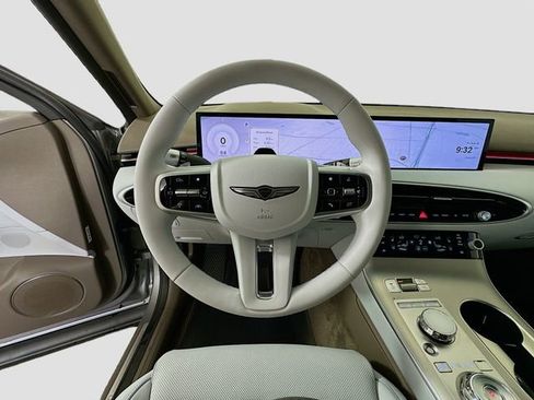 Certified 2026 Genesis GV70 2.5T Advanced AWD/4WD image 10