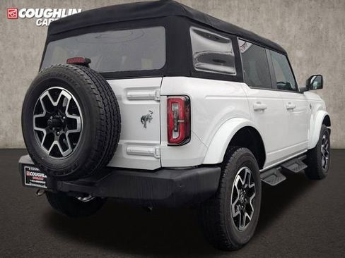 Used 2024 Ford Bronco Outer Banks image 7