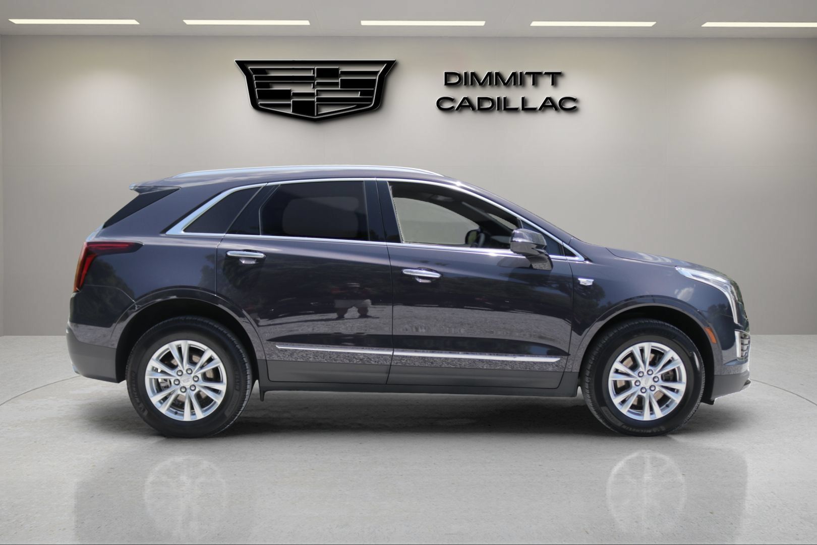 Used 2024 Cadillac XT5 Luxury FWD image 4