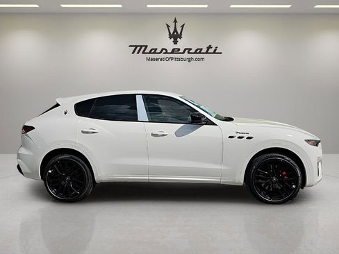 New 2024 Maserati Levante Modena Ultima image 4